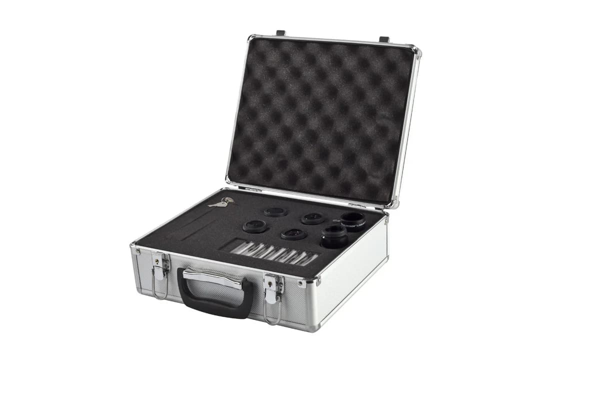 Набор окуляров Celestron 1.25 (5 шт + линза барлоу) и светофильтров (7 шт) в кейсе — фото 3